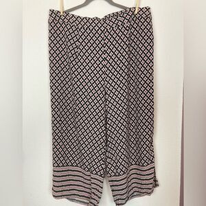 Mademoiselle Gabrielle lightweight cropped palazzo pants geometric print pull on